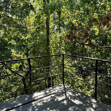 Furo Treehouse ラグジュアリーテント Barajevo